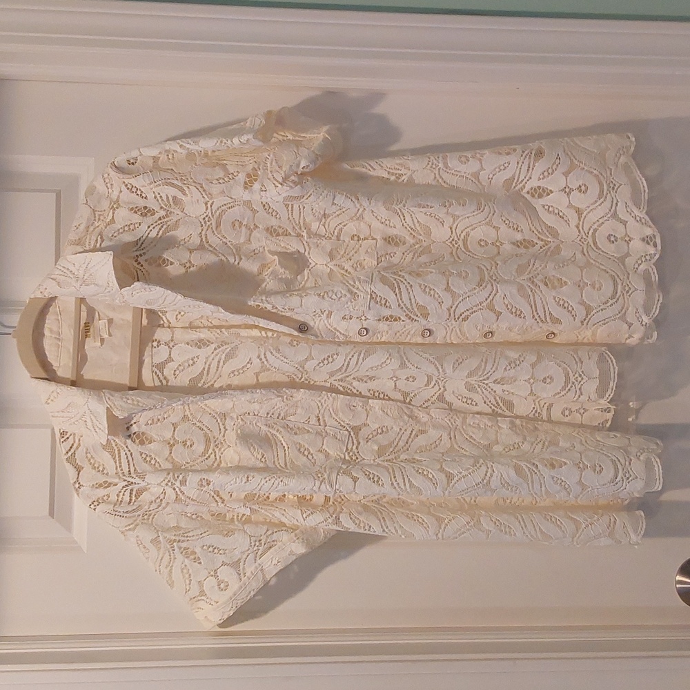 Maeve By Anthropologie Cream Colored Lace Blouse. Size Plus 1X. Button Up.